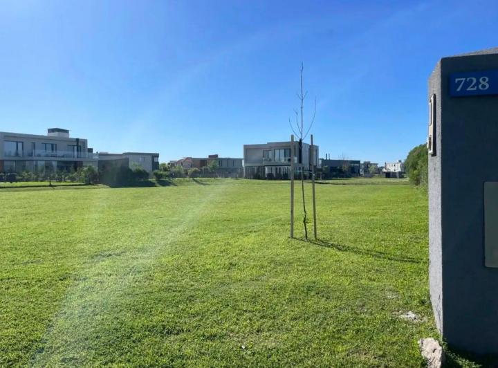 Terreno · 1023m²