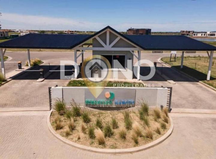 Terreno · 726m²