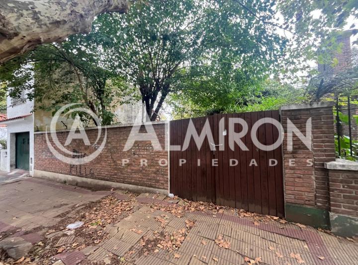 Terreno · 379m²