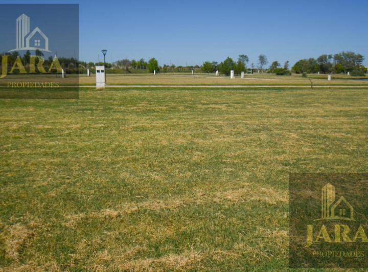 Terreno · 600m²