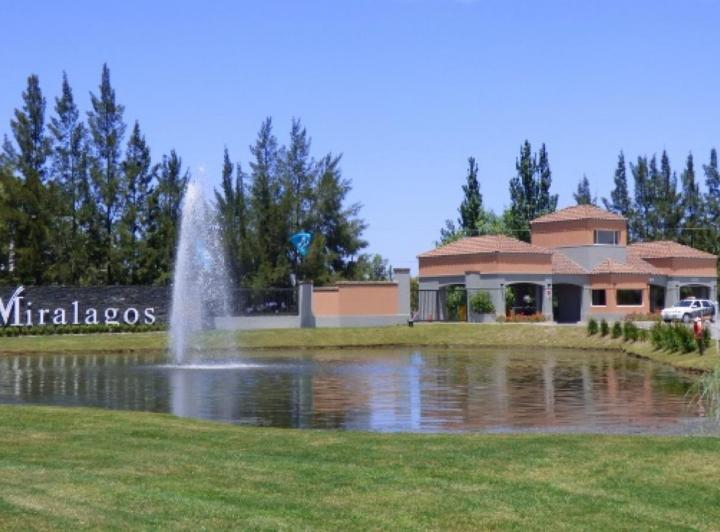 Terreno · 1359m²