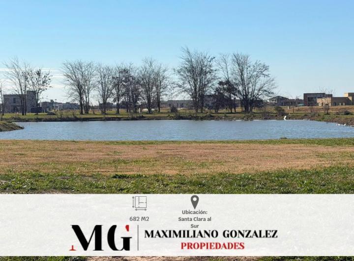 Terreno · 682m²