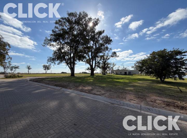 Terreno · 1324m²