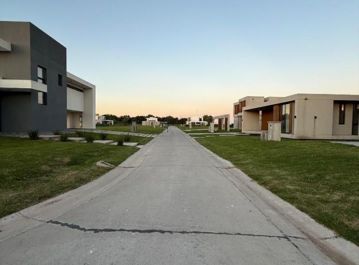 Terreno · 600m²