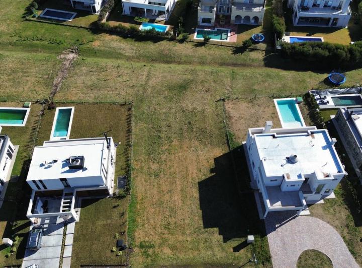 Terreno · 700m²