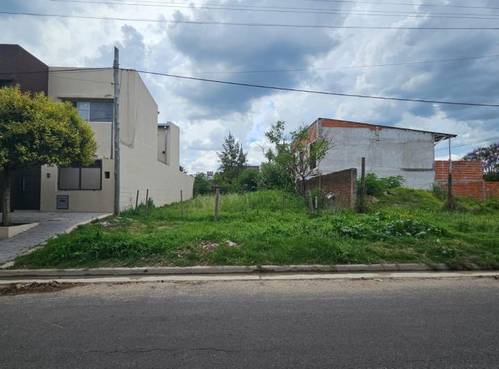 Terreno · 267m²