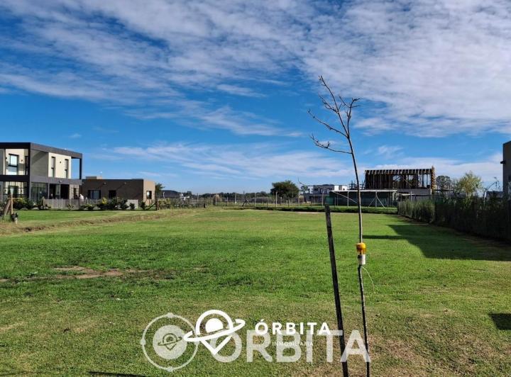 Terreno · 779m²