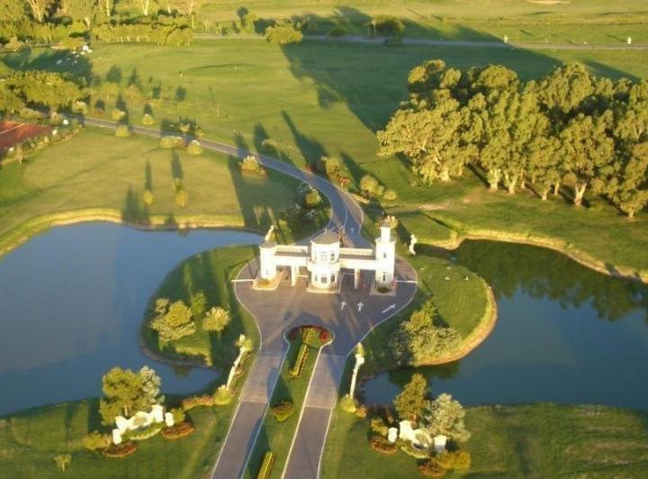 Terreno · 1300m²