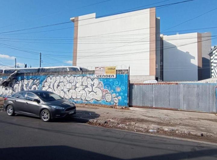 Terreno · 390m²