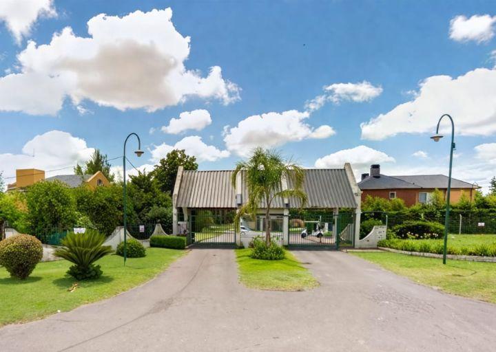 Terreno · 859m²