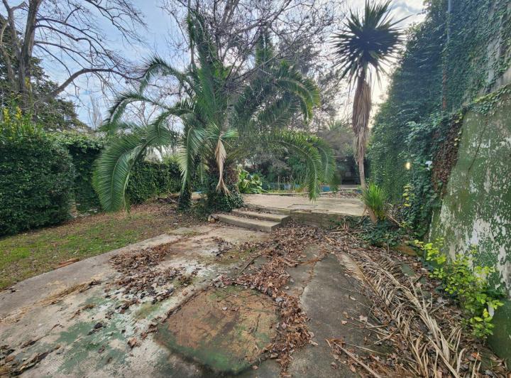 Terreno · 243m²