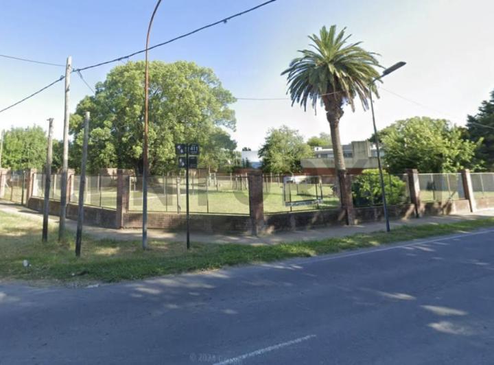 Terreno · 2147m²