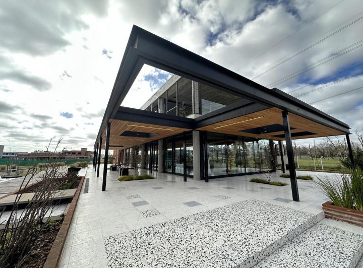 Terreno · 613m²