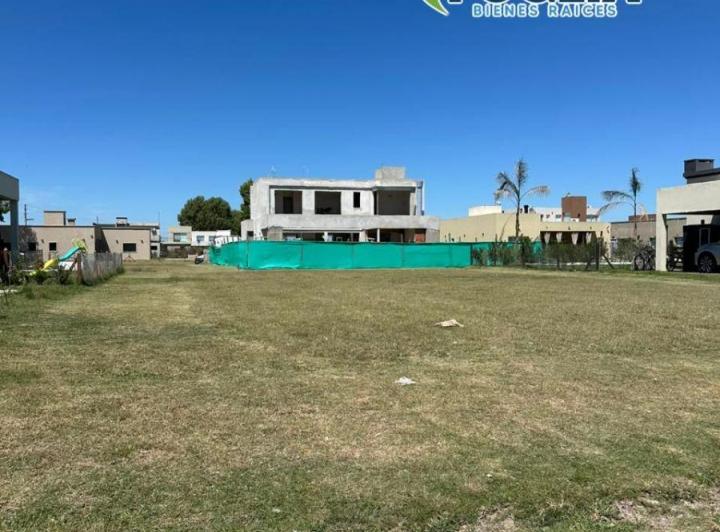 Terreno · 650m²