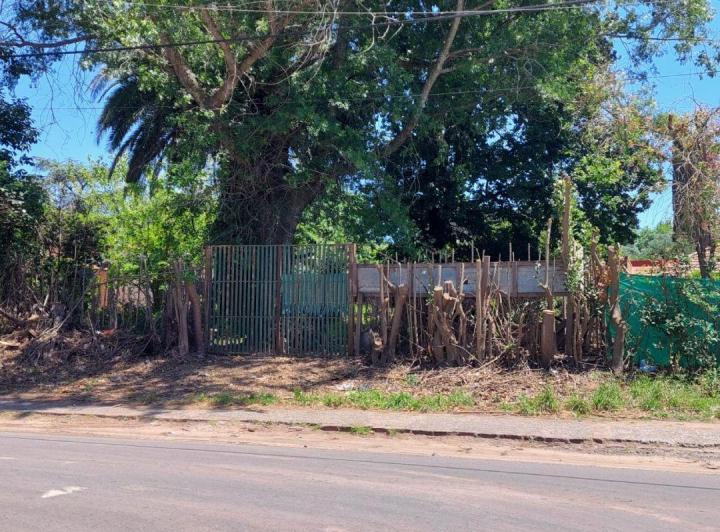 Terreno · 306m²