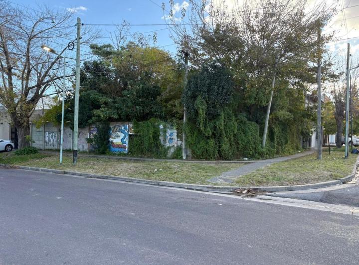 Terreno · 365m²
