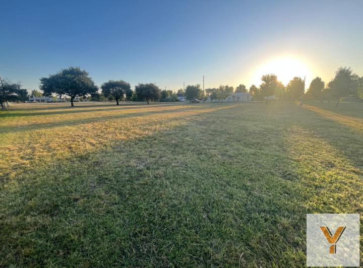 Terreno · 2100m²