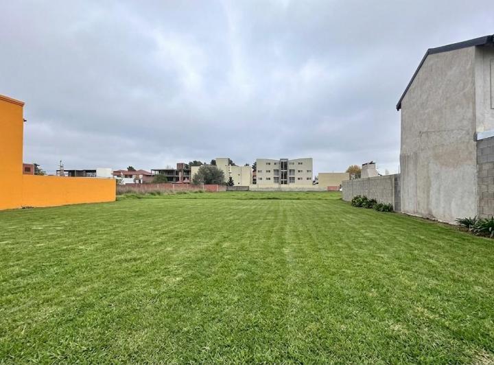 Terreno · 300m²