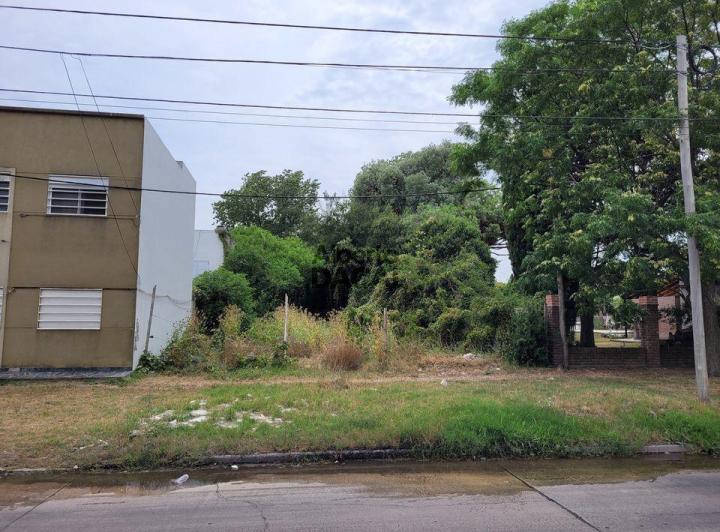 Terreno · 400m²