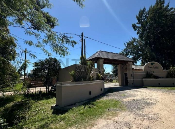 Terreno · 327m²