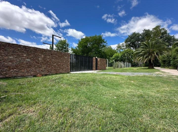 Terreno · 400m²