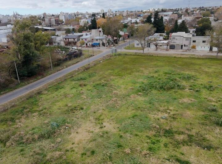 Terreno · 311m²
