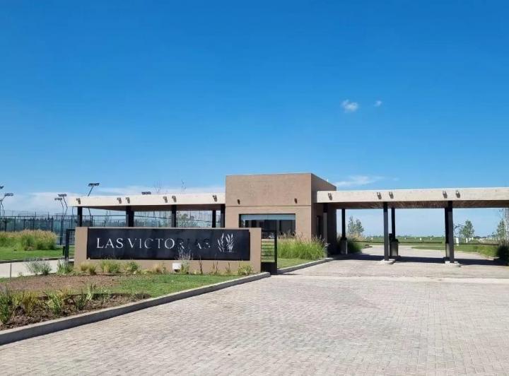 Terreno · 601m²