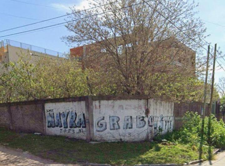 Terreno · 245m²