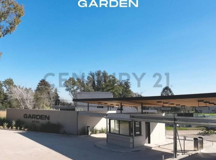 Terreno · 867m²