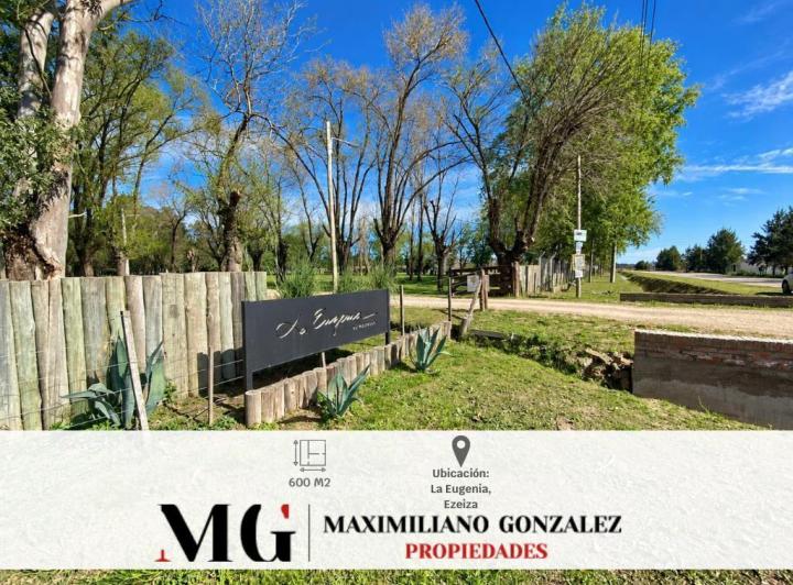 Terreno · 600m²
