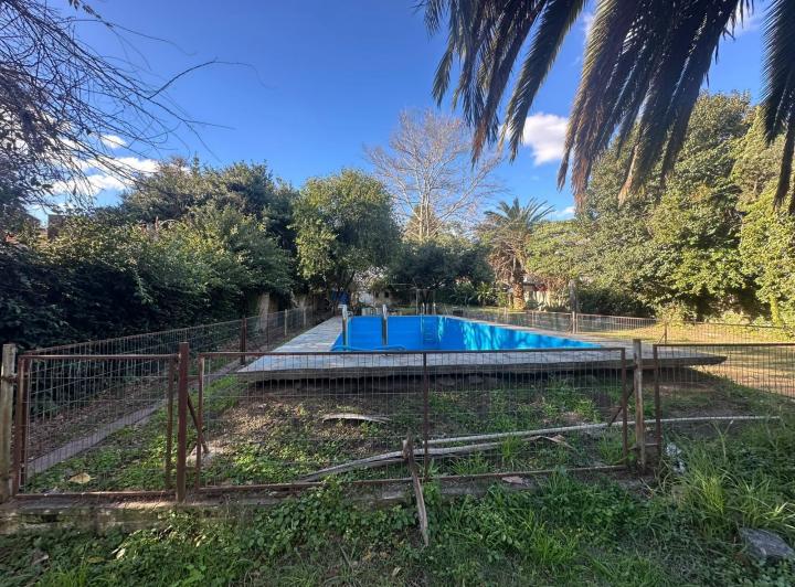 Terreno · 596m²