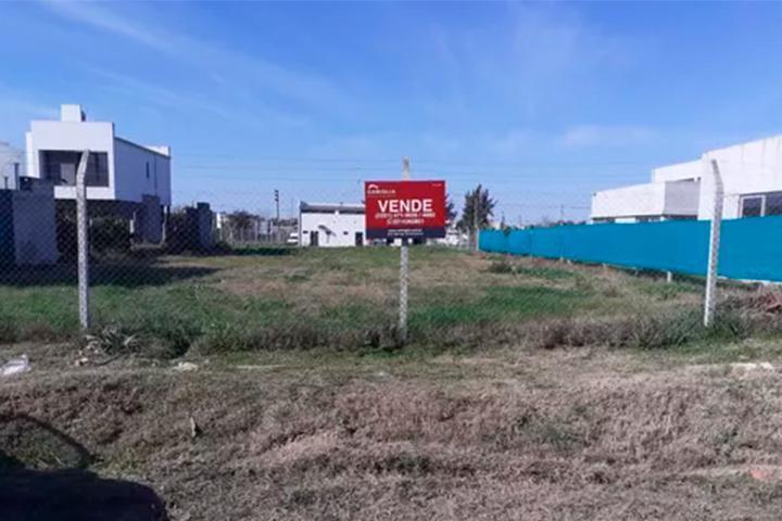 Terreno · 900m²