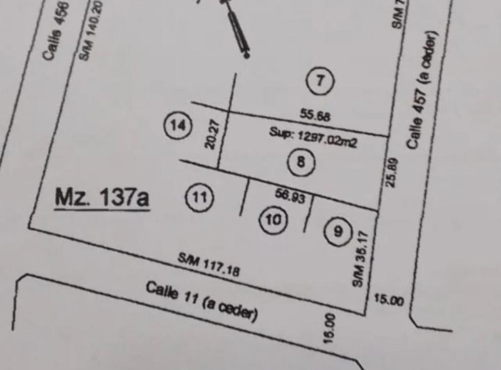 Terreno · 1297m²