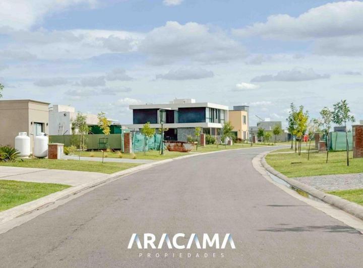 Terreno · 600m²