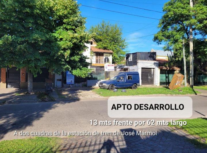 Terreno · 788m²