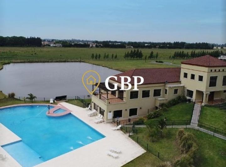 Terreno · 700m²