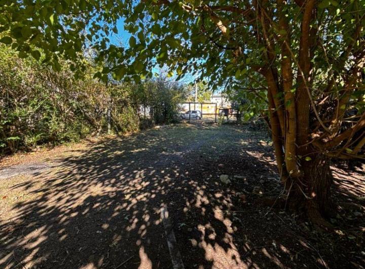 Terreno · 400m²