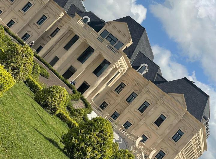 Terreno · 734m²