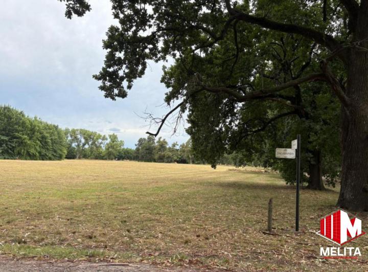 Terreno · 4000m²