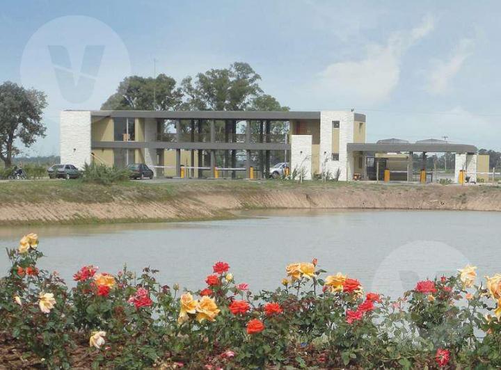 Terreno · 648m²
