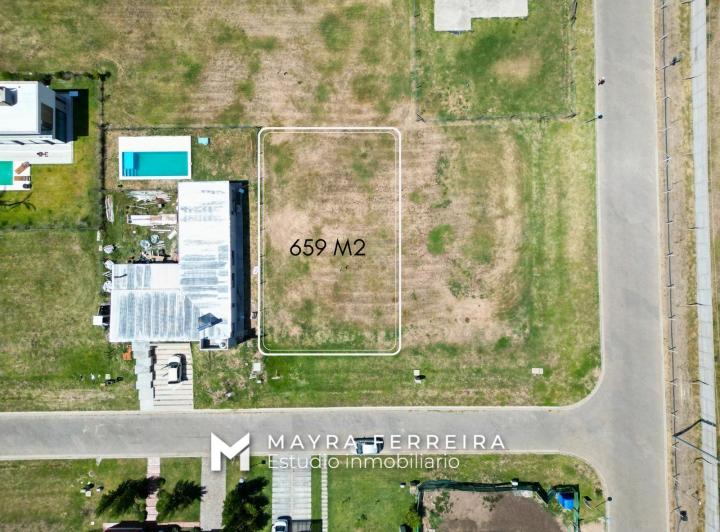 Terreno · 659m²