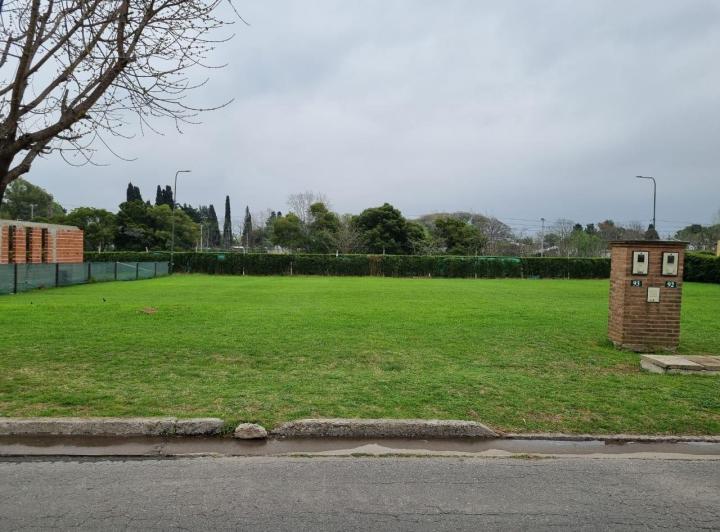 Terreno · 700m²