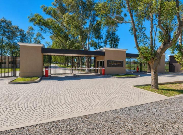 Terreno · 958m²