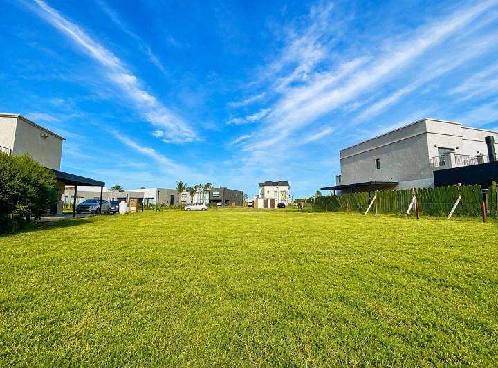 Terreno · 600m²