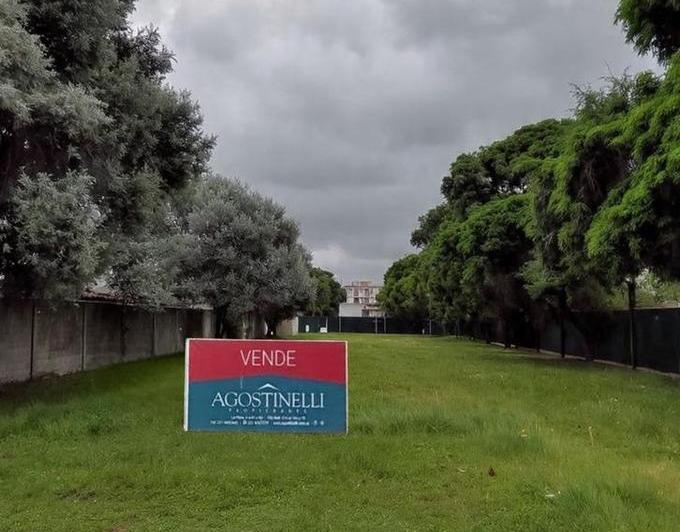 Terreno · 400m²