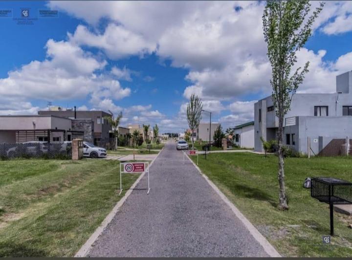 Terreno · 308m²