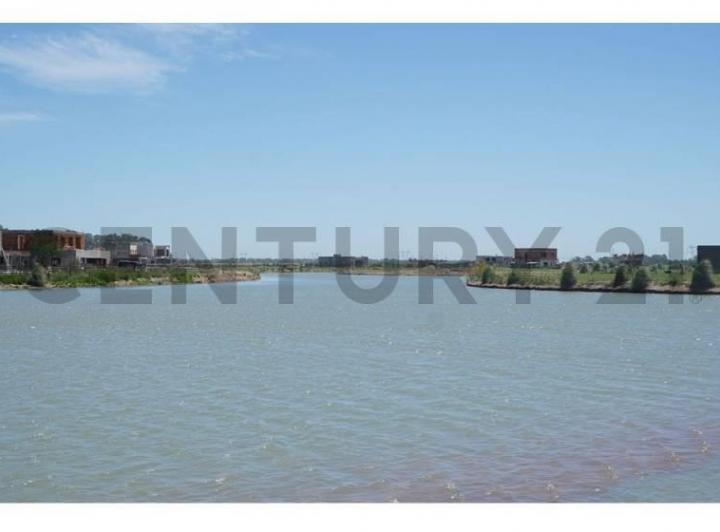 Terreno · 810m²