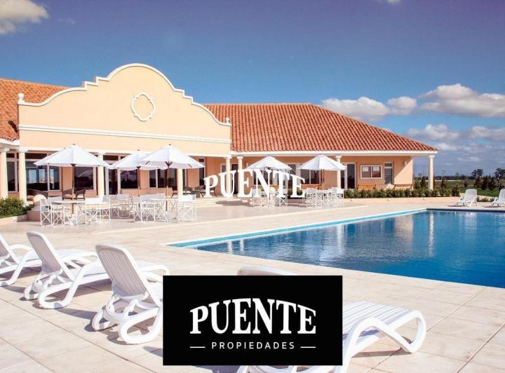 Terreno · 1800m²
