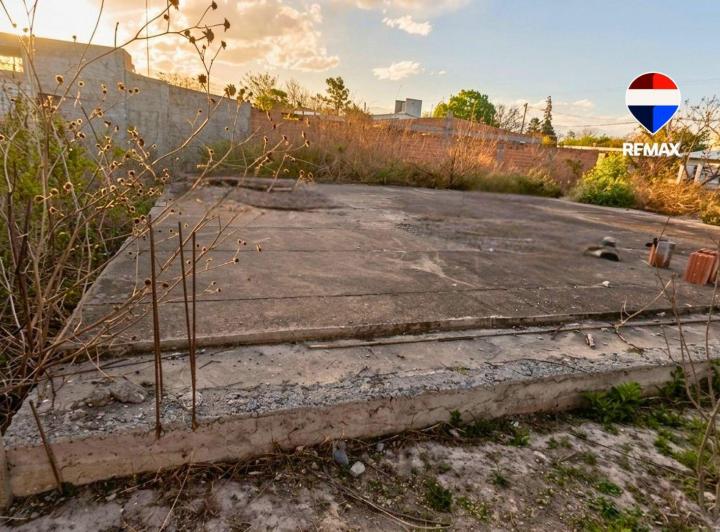 Terreno · 329m²