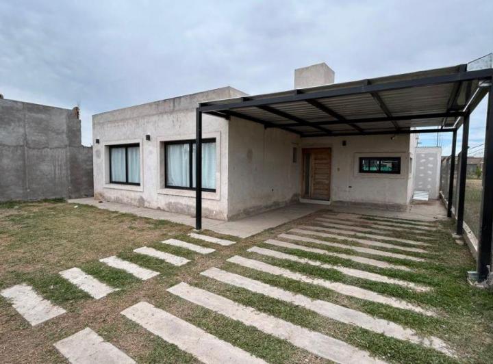 Casa · 150m² · 3 Ambientes · 1 Cochera